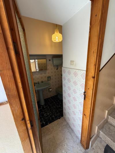 Image No.6-1 Bed House for sale