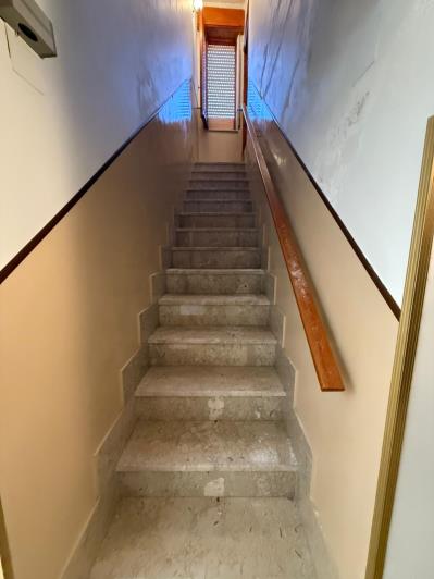 Image No.12-1 Bed House for sale