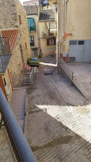 Image No.30-3 Bed House for sale