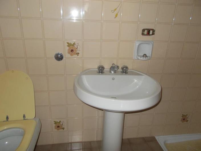 Image No.34-5 Bed House for sale