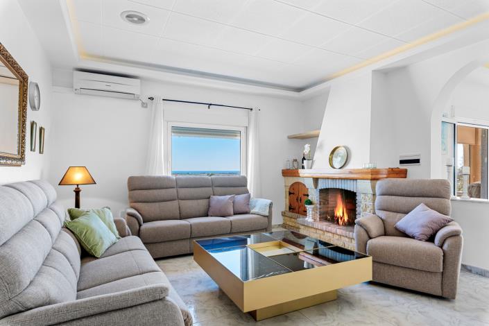 Image No.11-4 Bed Villa / Detached for sale