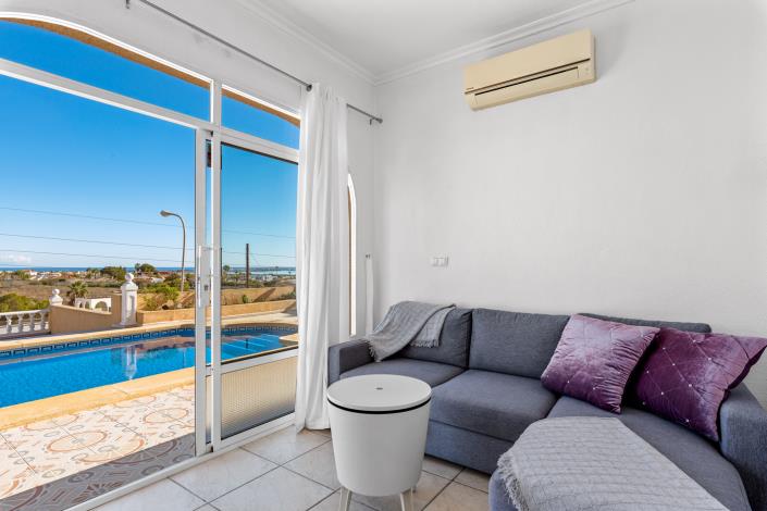 Image No.24-4 Bed Villa / Detached for sale