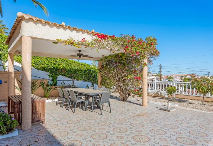 Image No.32-4 Bed Villa / Detached for sale