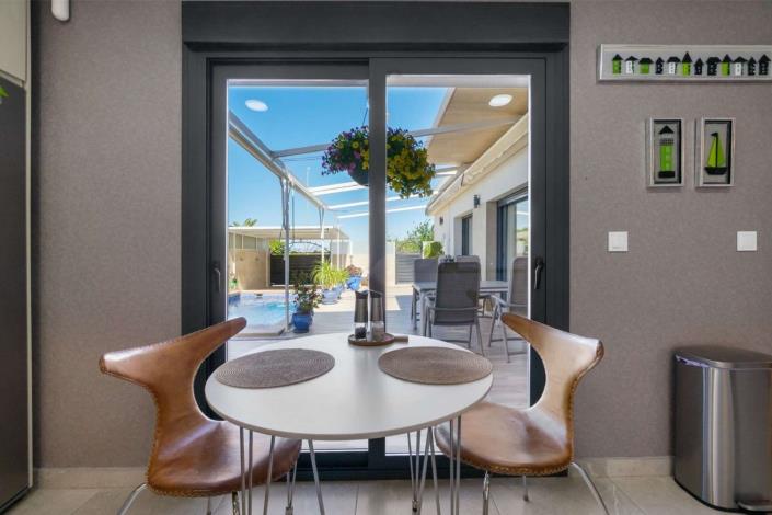 Image No.8-2 Bed Villa for sale