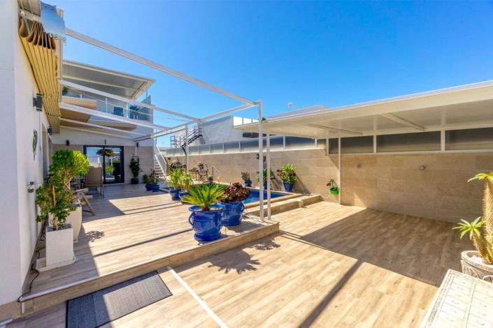 Image No.30-2 Bed Villa for sale