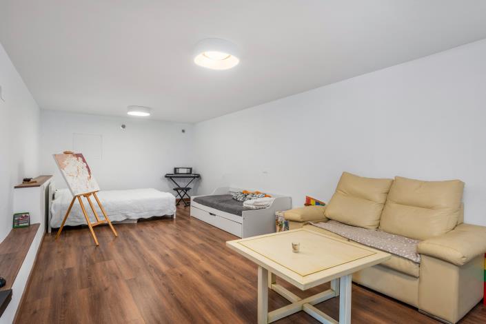 Image No.31-4 Bed Villa / Detached for sale