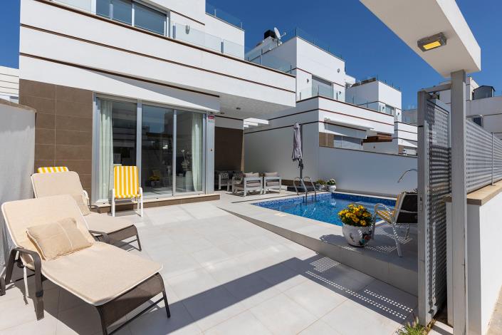 Image No.18-3 Bed Villa for sale