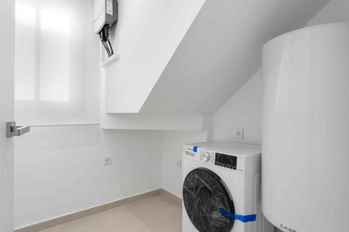 Image No.13-3 Bed Villa / Detached for sale