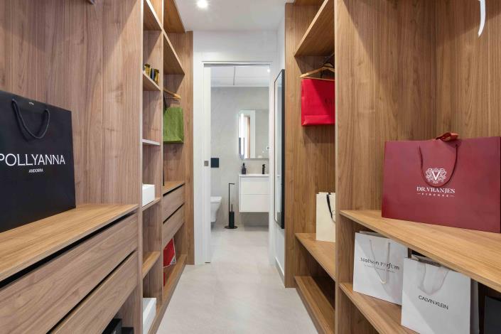 Image No.18-3 Bed Villa / Detached for sale