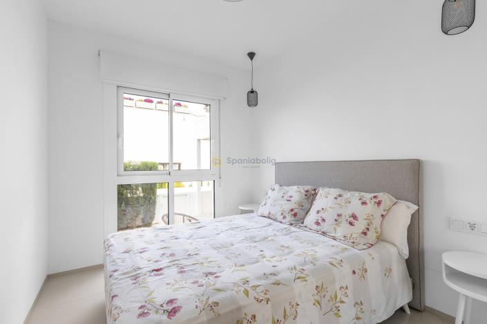 Image No.24-2 Bed Apartment for sale