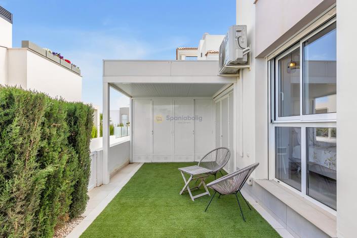 Image No.29-2 Bed Apartment for sale