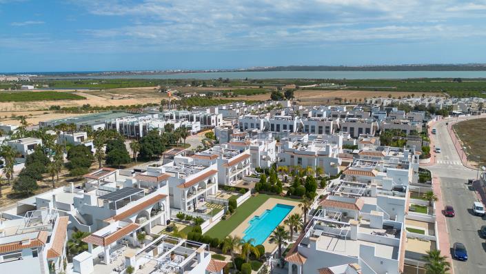 Image No.51-2 Bed Apartment for sale