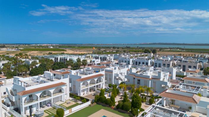 Image No.52-2 Bed Apartment for sale