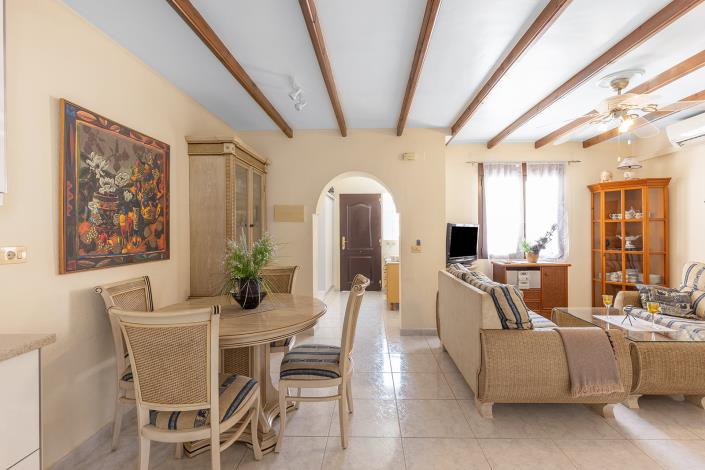 Image No.7-2 Bed Townhouse for sale