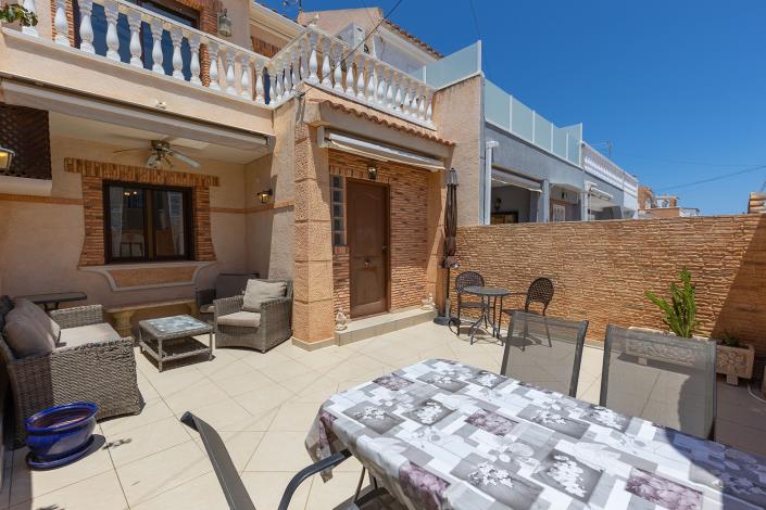 Image No.27-2 Bed Townhouse for sale