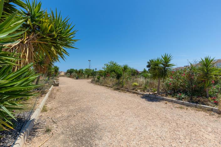 Image No.35-2 Bed Townhouse for sale