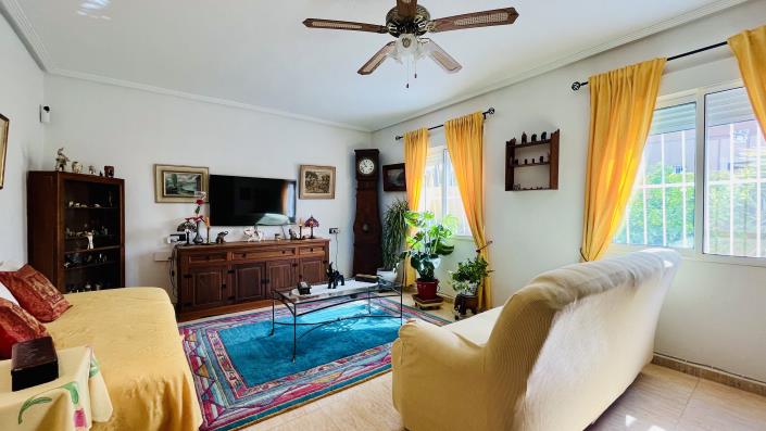 Image No.4-4 Bed Villa / Detached for sale