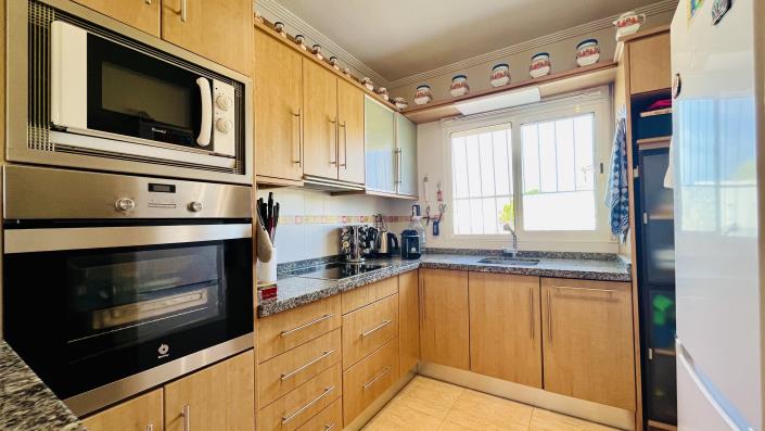 Image No.5-4 Bed Villa / Detached for sale