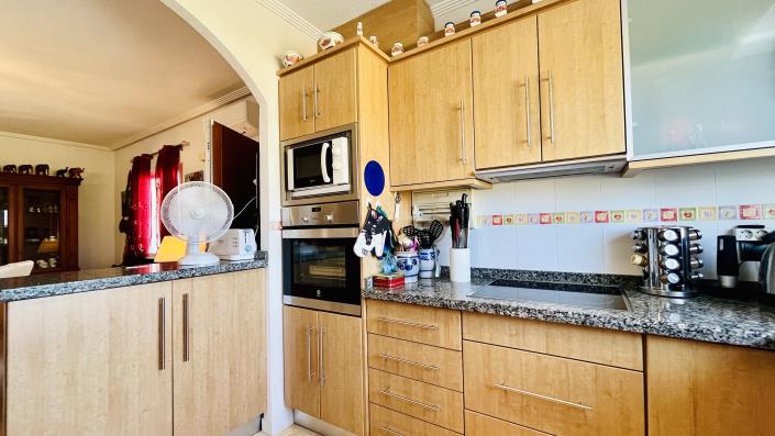 Image No.3-4 Bed Villa / Detached for sale