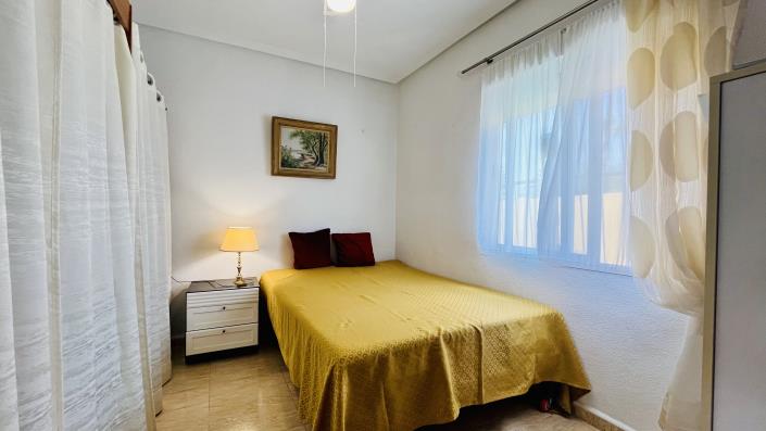 Image No.11-4 Bed Villa / Detached for sale