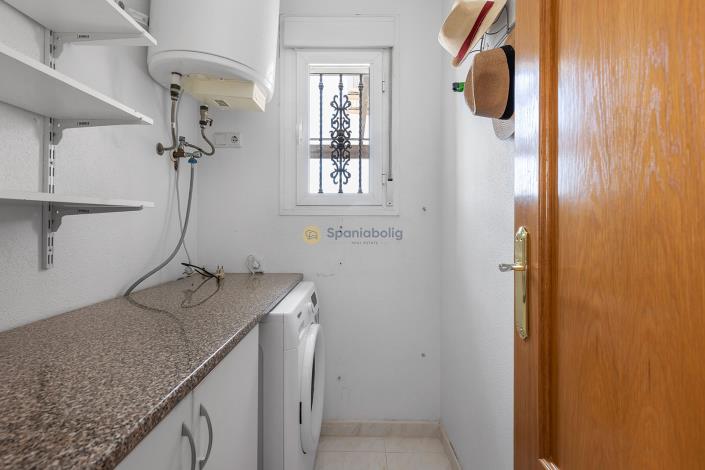 Image No.9-2 Bed Semi-Detached for sale