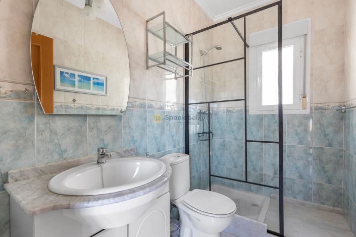 Image No.20-2 Bed Semi-Detached for sale