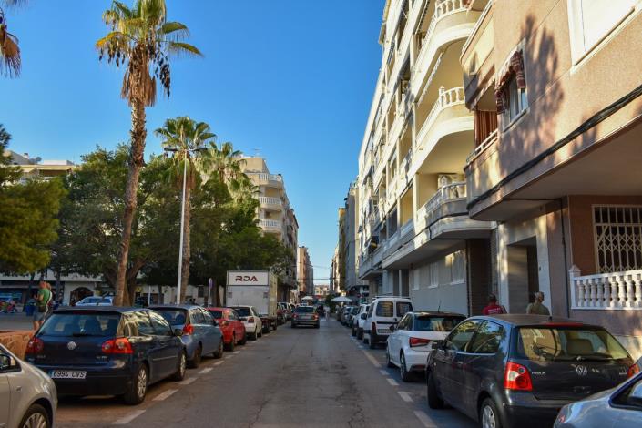 Image No.33-2 Bed Apartment for sale