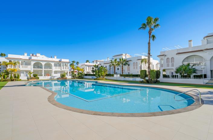 Image No.26-2 Bed Apartment for sale