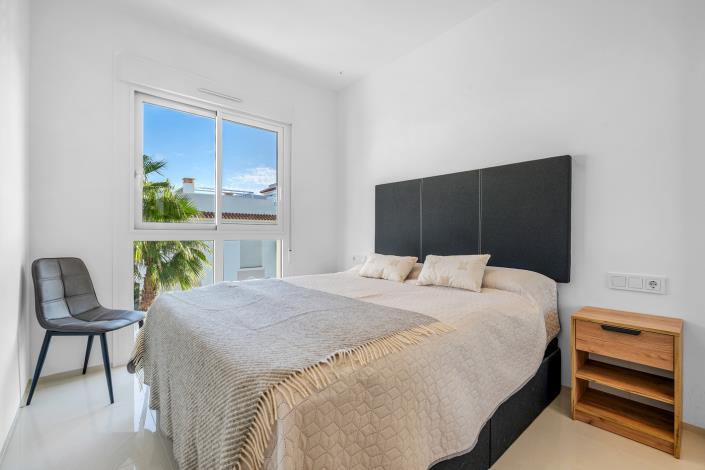 Image No.12-2 Bed Apartment for sale