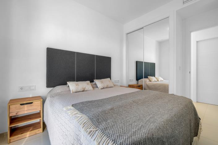 Image No.13-2 Bed Apartment for sale