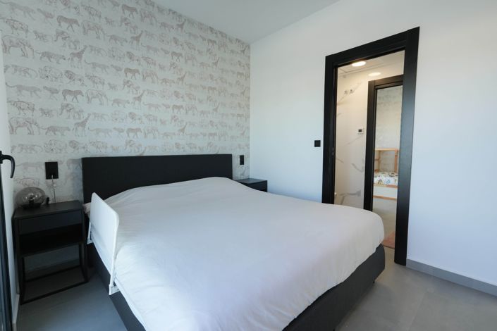 Image No.28-5 Bed Villa for sale