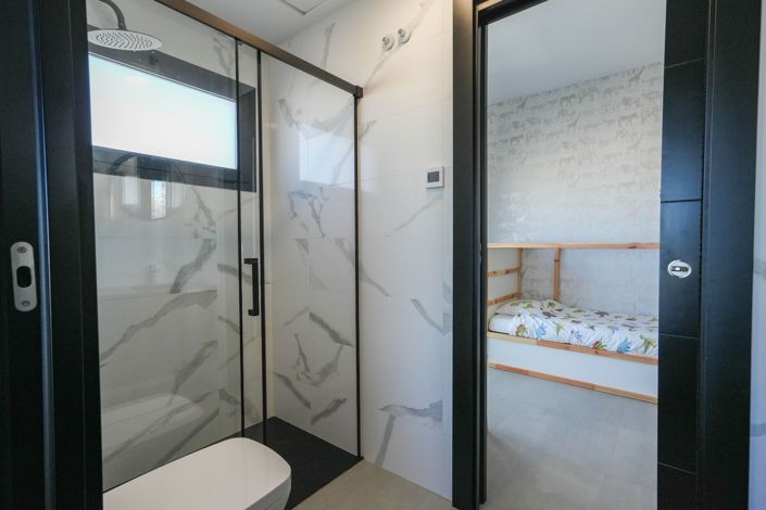 Image No.33-5 Bed Villa for sale