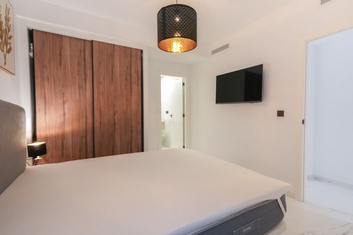 Image No.14-3 Bed Apartment for sale