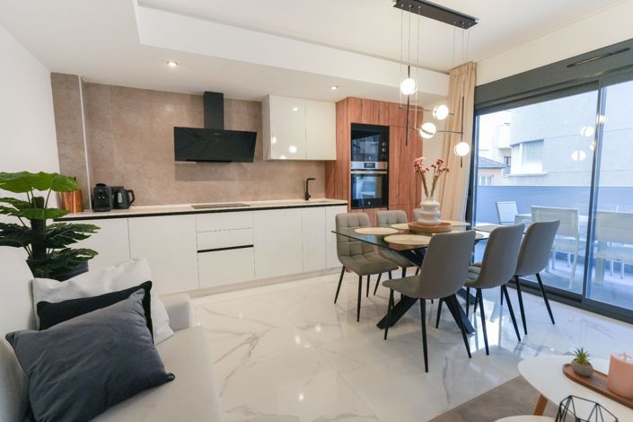 Image No.3-3 Bed Apartment for sale