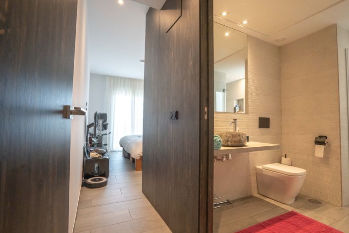 Image No.14-2 Bed Villa for sale