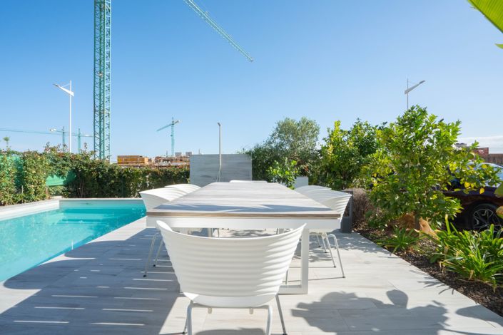 Image No.28-2 Bed Villa for sale