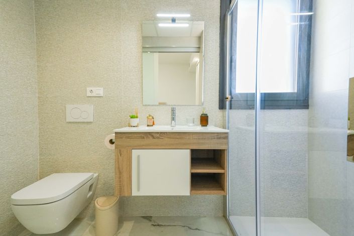 Image No.14-2 Bed Apartment for sale