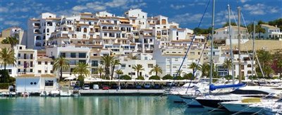 villa-in-moraira-12-large