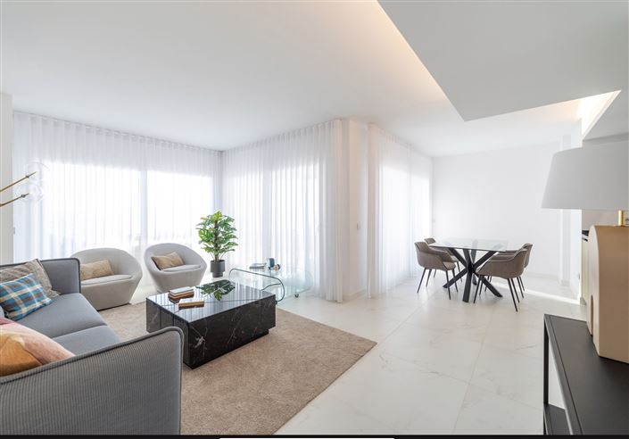 Image No.21-3 Bed Apartment for sale