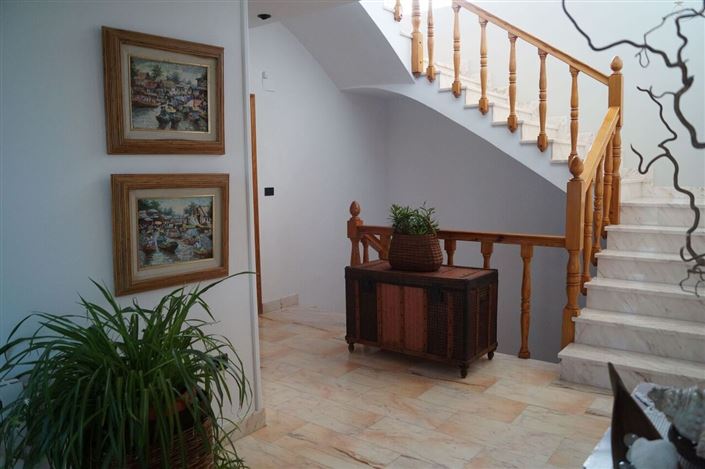 Image No.11-7 Bed Villa for sale