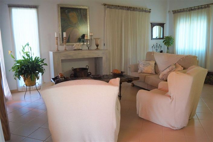 Image No.20-7 Bed Villa for sale