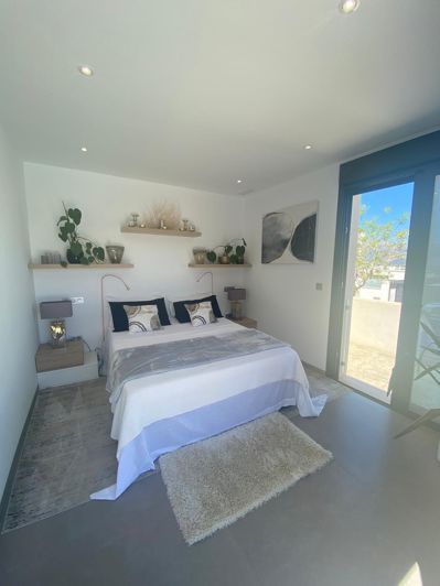 Image No.18-5 Bed Villa for sale