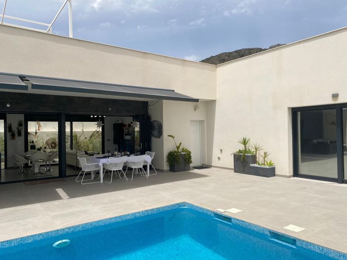 Image No.20-5 Bed Villa for sale