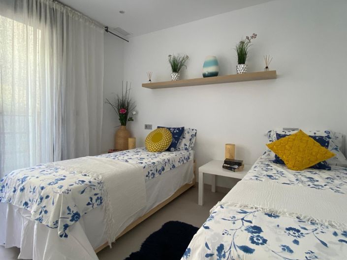 Image No.26-5 Bed Villa for sale