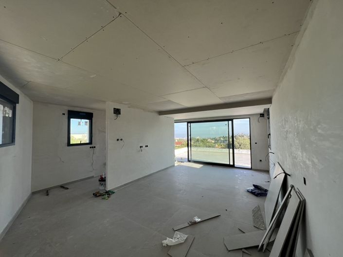 Image No.7-4 Bed Villa for sale