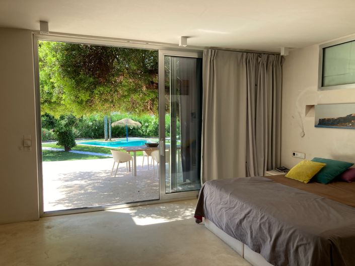 Image No.10-2 Bed Villa for sale