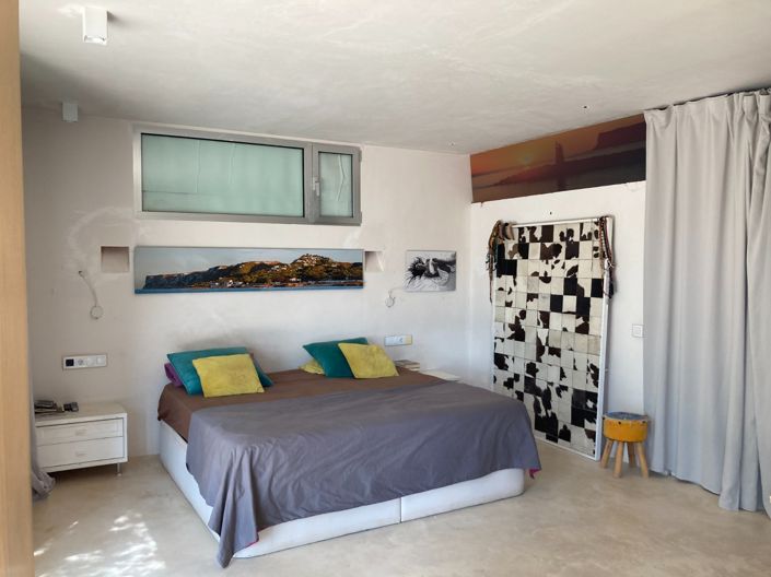 Image No.12-2 Bed Villa for sale