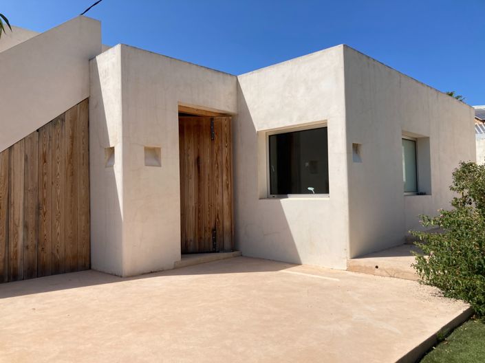 Image No.3-2 Bed Villa for sale