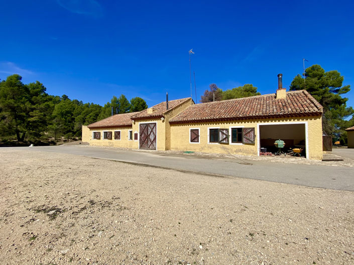 Image No.22-5 Bed Finca for sale