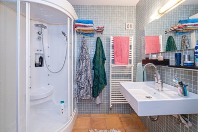 o1i7e5km5bfud9ta12ns1thdt484m